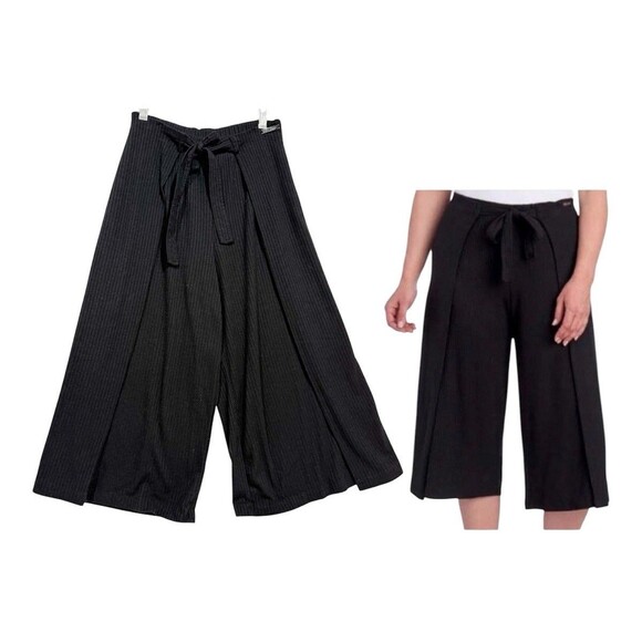 Betsey Johnson Performance Pants - Betsey Johnson Performance Women Size XS Black Ribbed Wide Leg Cropped Pants